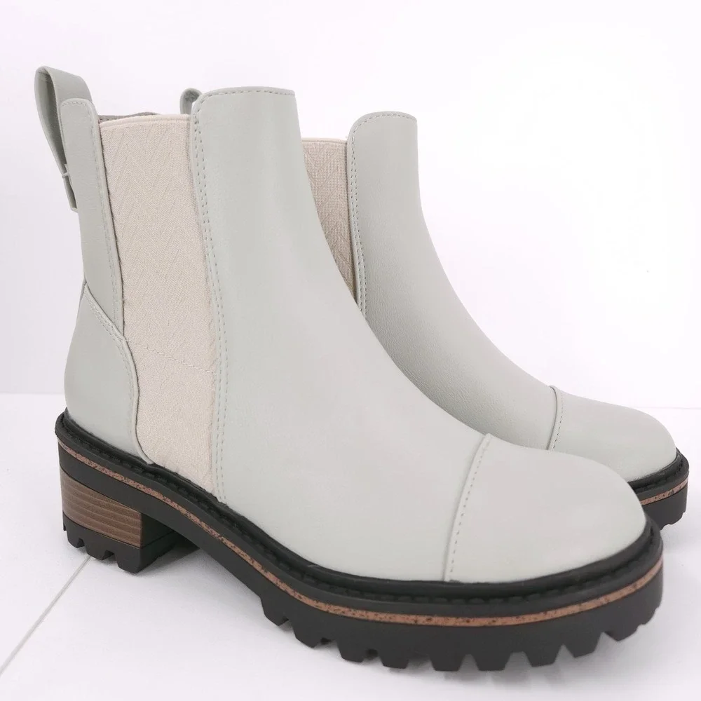 Journee Collection Mirette Grey Lug Sole Pull On Winter Booties Womens Size 7